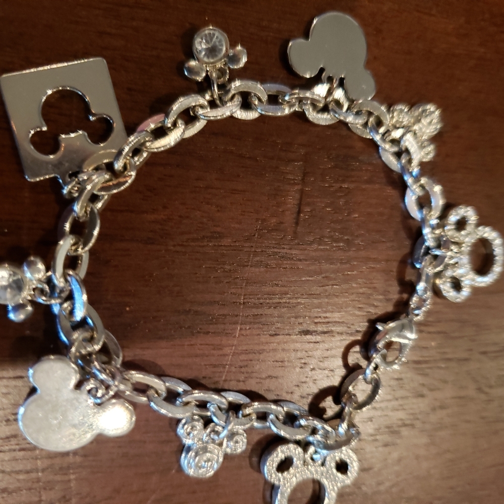 Disney Mickey Mouse Heads Carm Bracelet